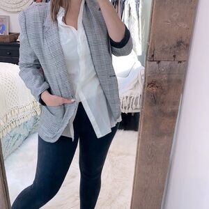 TOFY vintage black & white houndstooth size 12 blazer